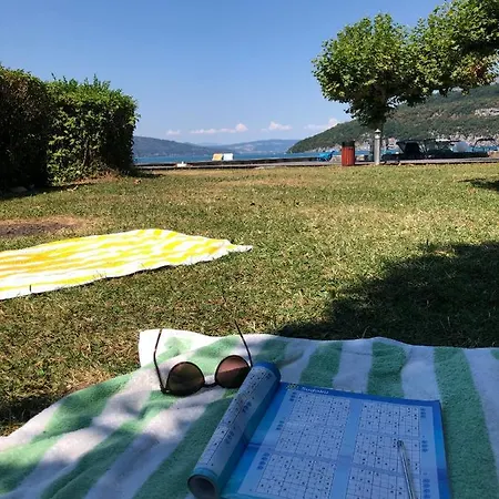 Apartment Les Pieds Dans L'eau